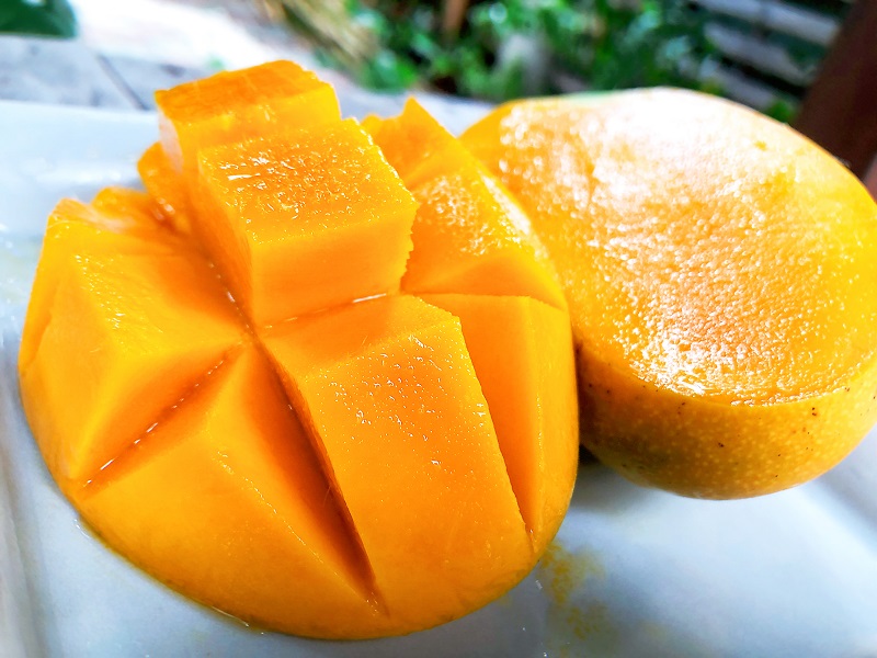 cut snow mango